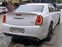 کرایسلەر 300